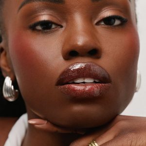 positive light luminizing lip gloss
